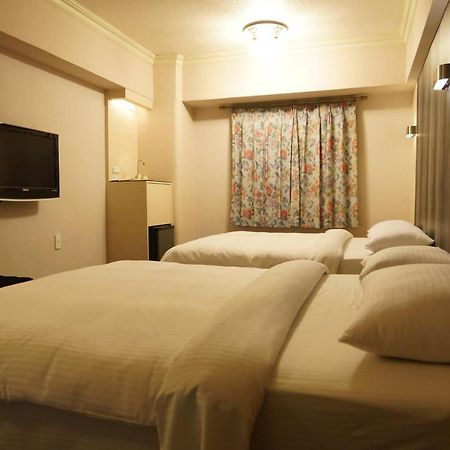 Ying Dai Hotel Tainan Luaran gambar