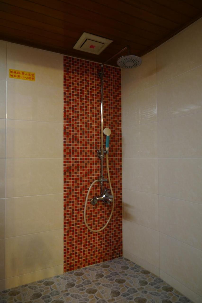 Ying Dai Hotel Tainan Luaran gambar