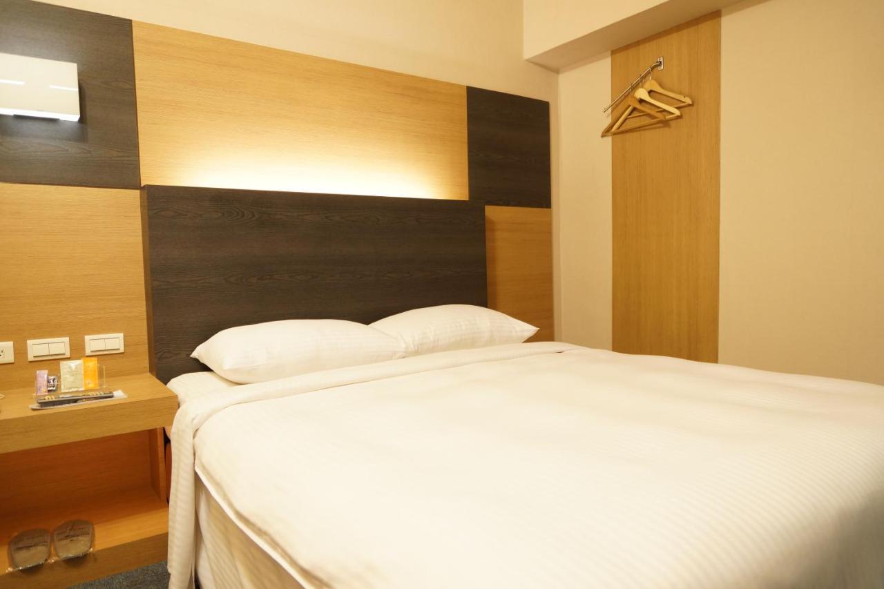 Ying Dai Hotel Tainan Luaran gambar