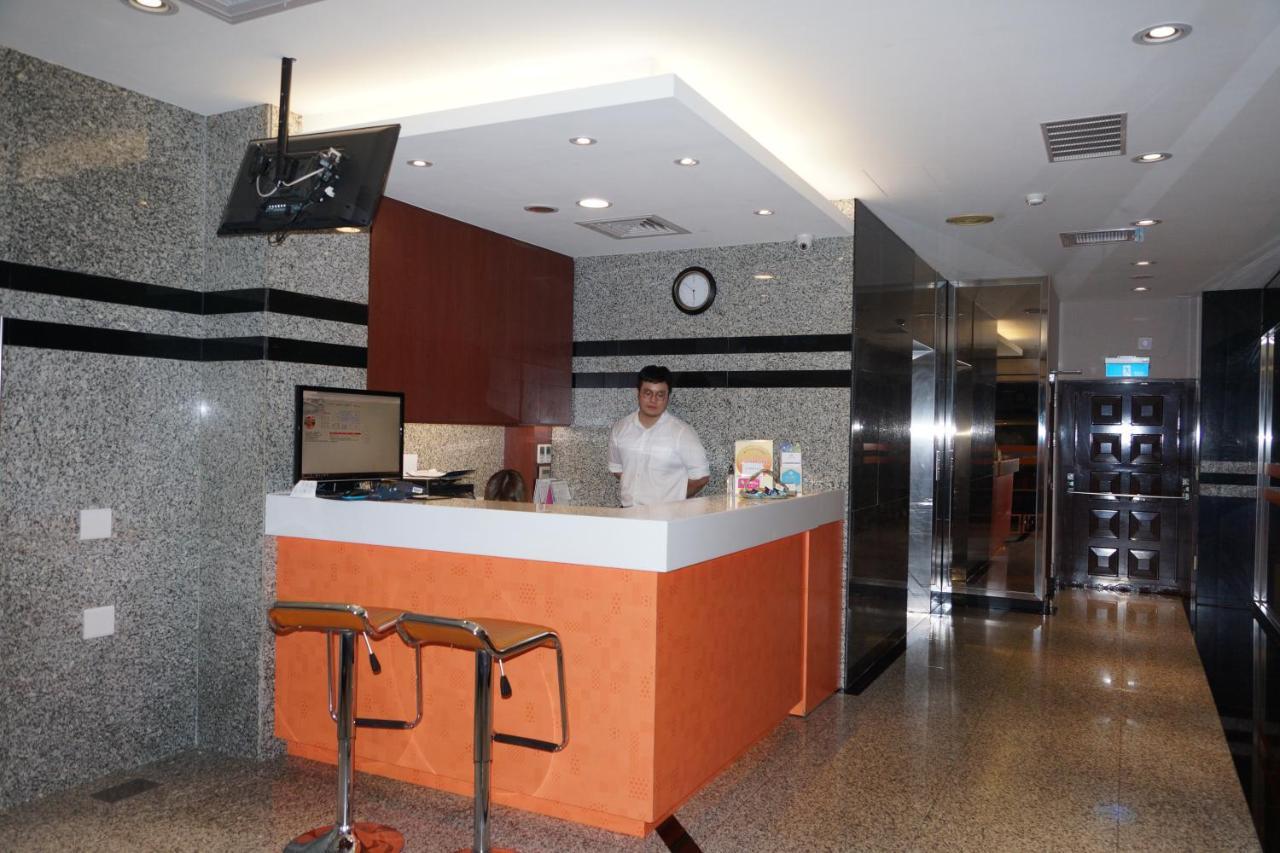 Ying Dai Hotel Tainan Luaran gambar
